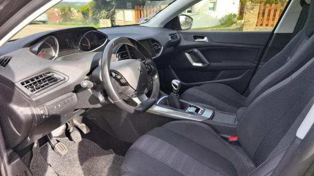 Peugeot 308 image 7