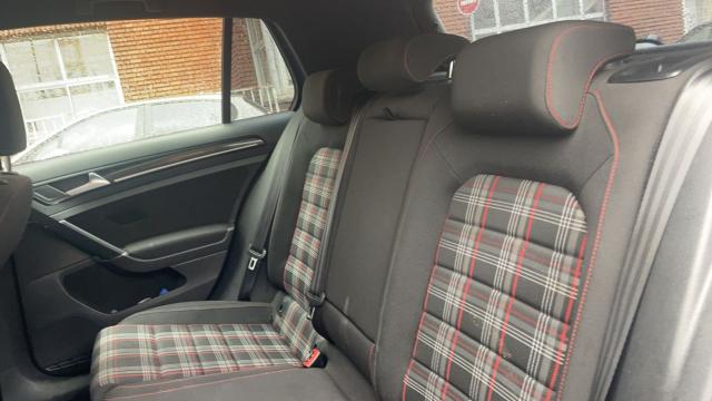 Volkswagen Golf image 7