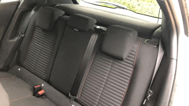 Peugeot 2008 image 1