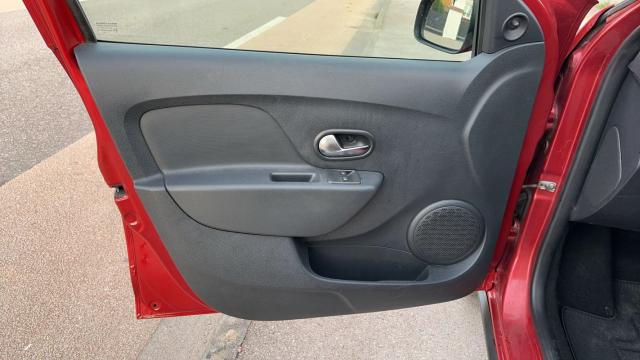 Dacia Sandero image 6