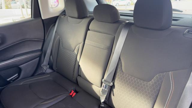 Jeep Compass image 2