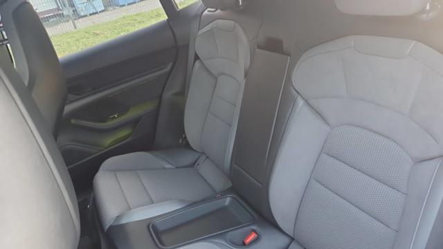 Porsche Taycan image 7