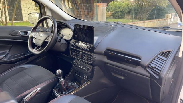 Ford Ecosport image 8