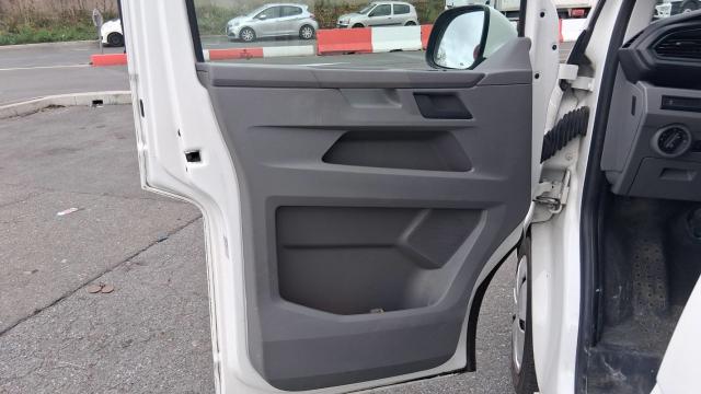Volkswagen Transporter image 4