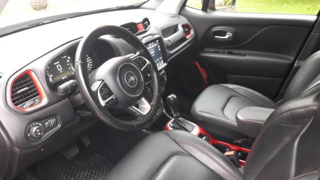 Jeep Renegade image 2