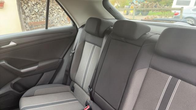 Volkswagen T-Roc image 5