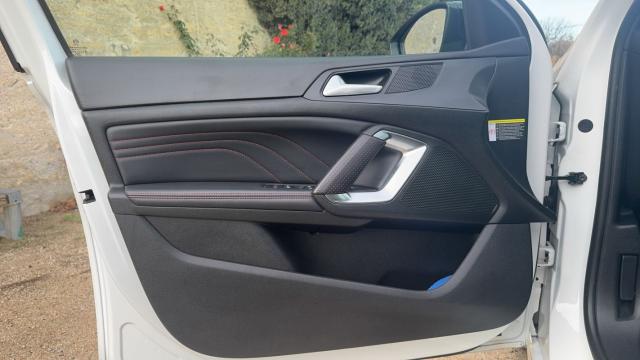 Peugeot 308 image 9