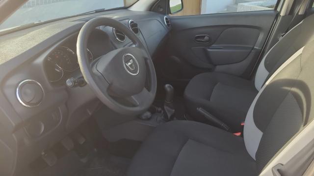 Dacia Sandero image 2
