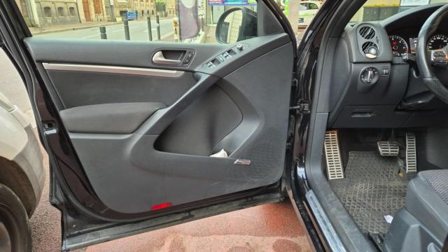 Volkswagen Tiguan image 8