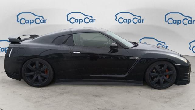 Nissan Gt-R image 4