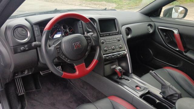 Nissan Gt-R image 5