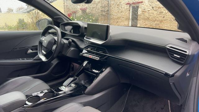 Peugeot E-208 image 1