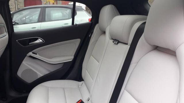 Mercedes Benz Classe Gla image 5