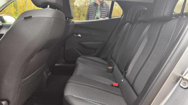 Peugeot 2008 image 7