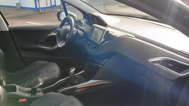 Peugeot 2008 image 4