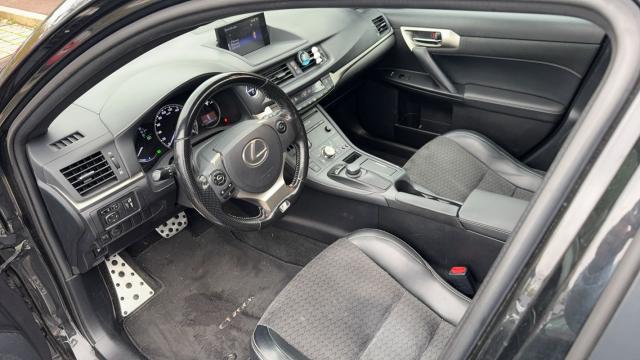 Lexus Ct 200h image 5