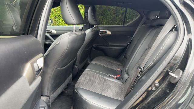 Lexus Ct 200h image 4