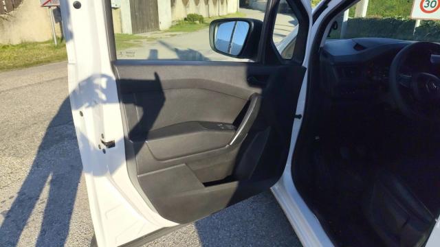 Renault Kangoo image 6