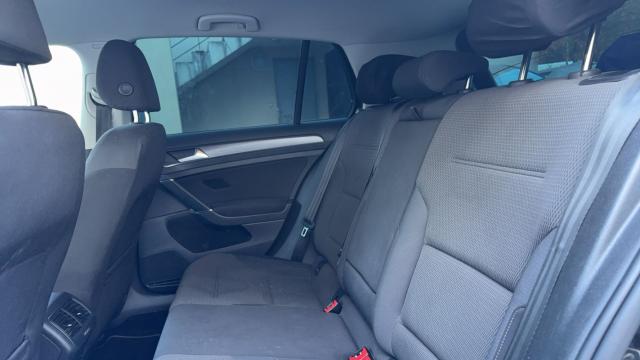 Volkswagen Golf image 7