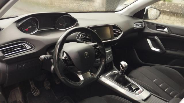 Peugeot 308 image 9