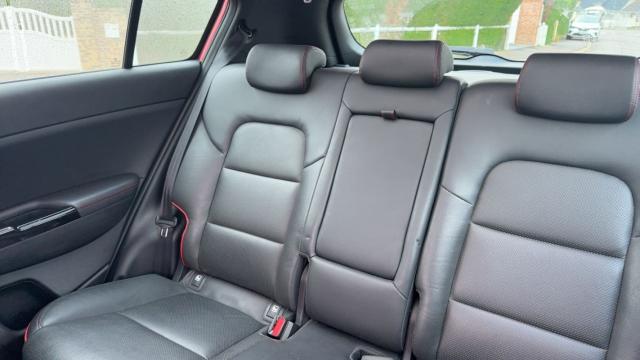 Kia Sportage image 2