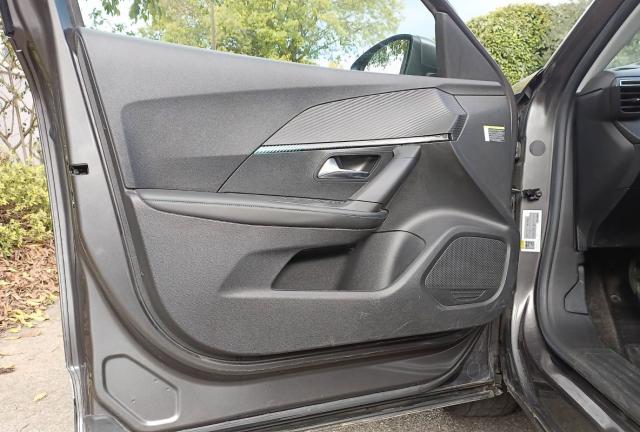 Peugeot 2008 image 4