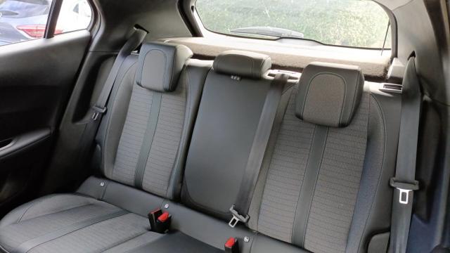 Peugeot 2008 image 9