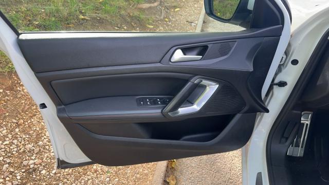 Peugeot 308 image 3
