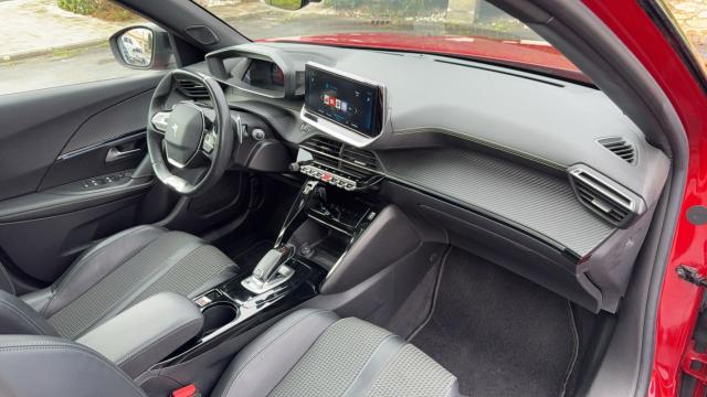 Peugeot 2008 image 4