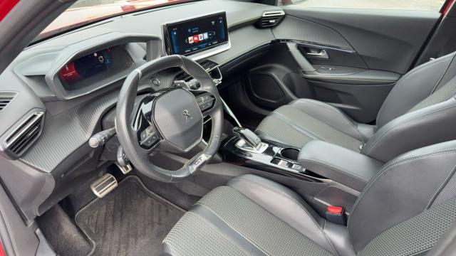 Peugeot 2008 image 3