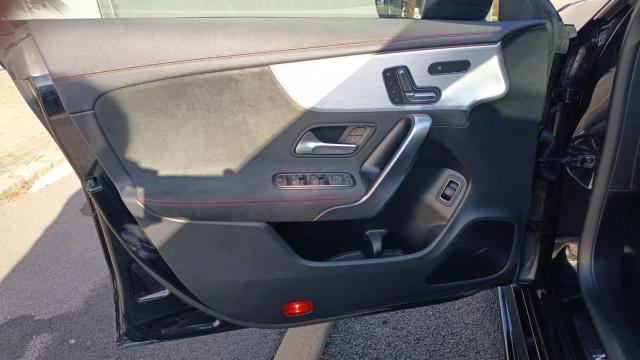 Mercedes Benz Cla Shooting Brake image 7