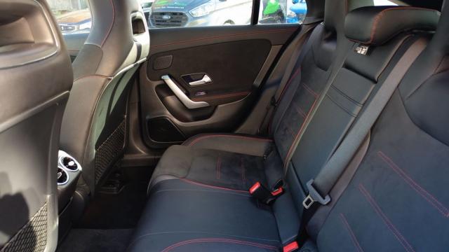 Mercedes Benz Cla Shooting Brake image 8