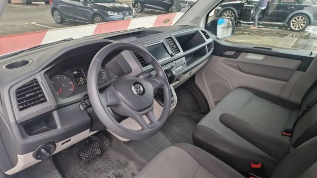 Volkswagen Transporter image 6