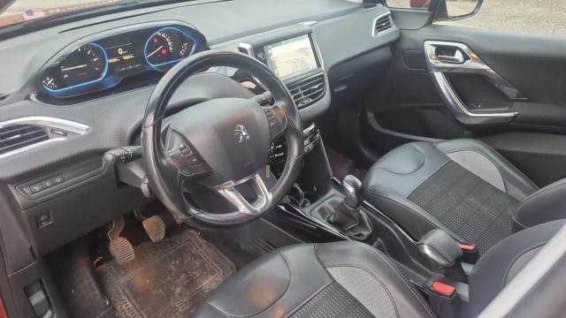 Peugeot 2008 image 7