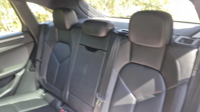 Porsche Macan image 4