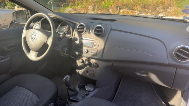 Dacia Sandero image 1