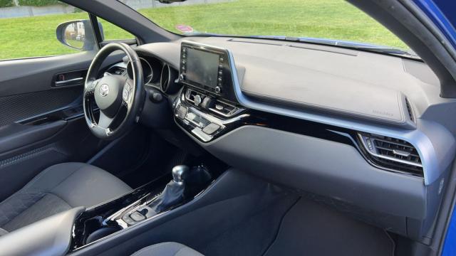 Toyota C-Hr image 2