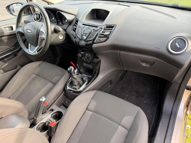 Ford Fiesta image 7