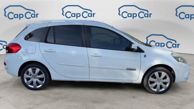 Renault Clio Estate image 5