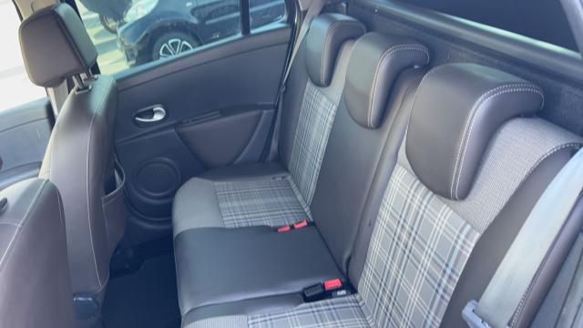 Renault Clio Estate image 7