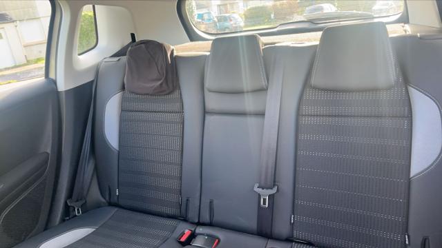 Peugeot 2008 image 2