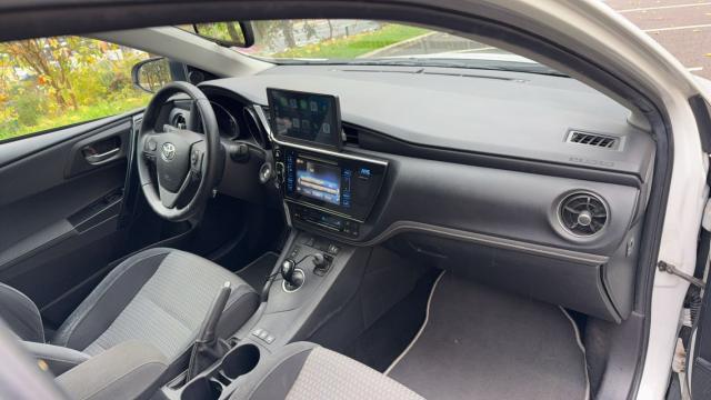 Toyota Auris image 4