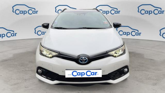 Toyota Auris image 9