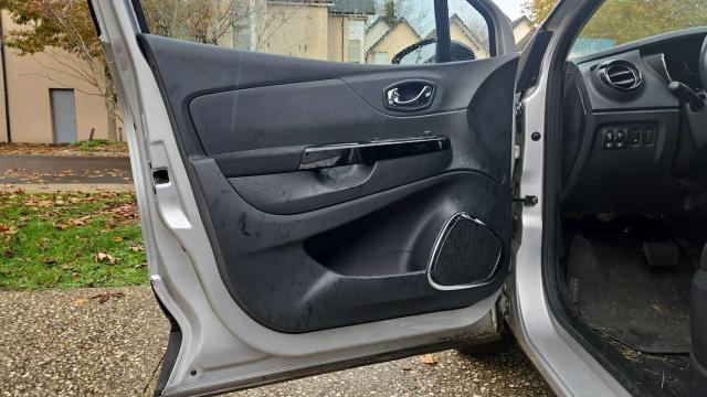 Renault Captur image 2