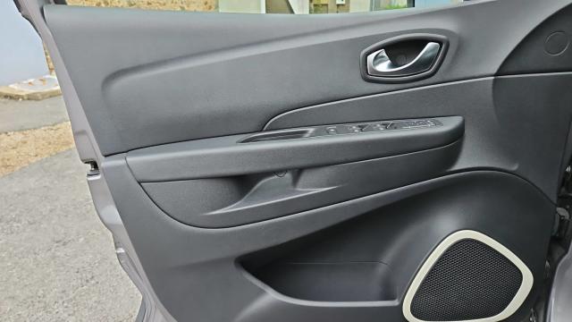 Renault Captur image 4