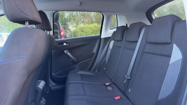 Peugeot 2008 image 5