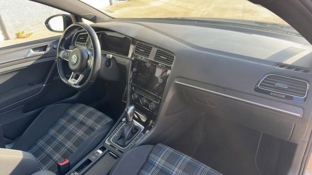 Volkswagen Golf image 1