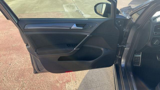 Volkswagen Golf image 9