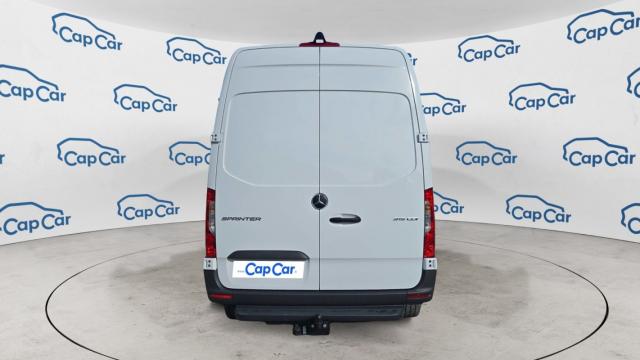 Mercedes Benz Sprinter image 4