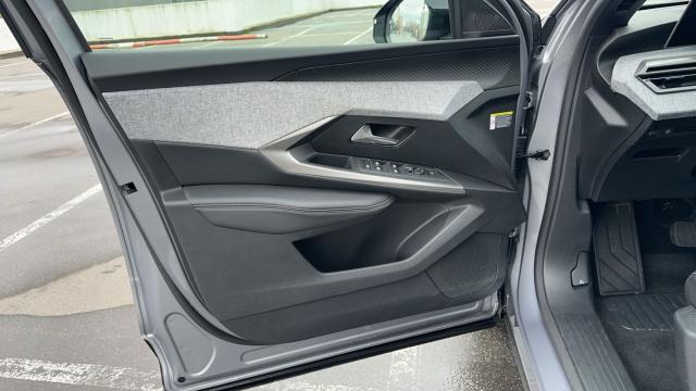 Peugeot 3008 image 8